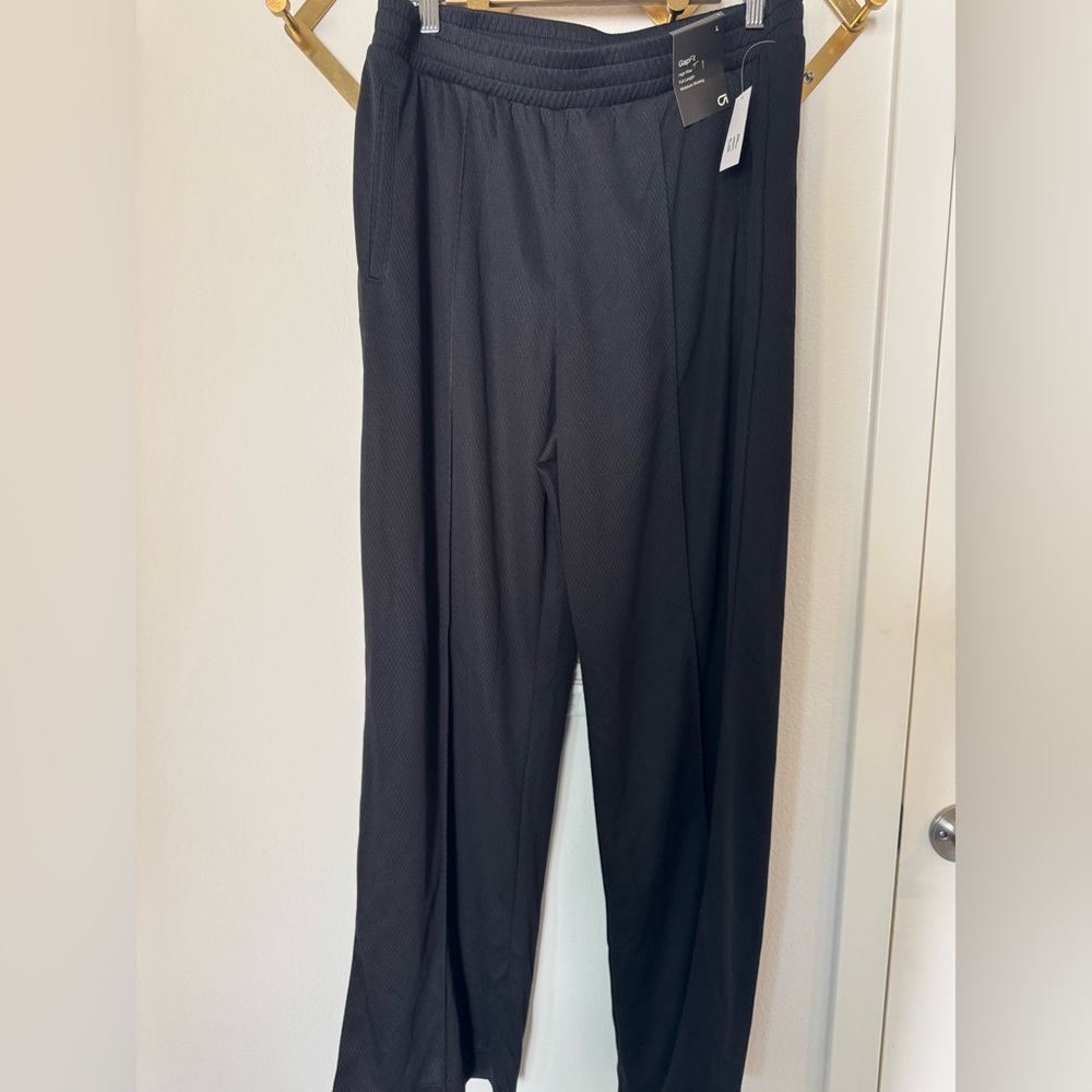 GAP fit Women's Seamed Mesh Black Wide Leg Pants